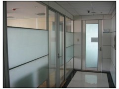 東阿門窗廠優(yōu)質的煙臺斷橋鋁隔斷新