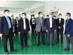 國家商務(wù)部外貿(mào)司副司長張力- -行蒞臨安徽天康集團(tuán)調(diào)研工作