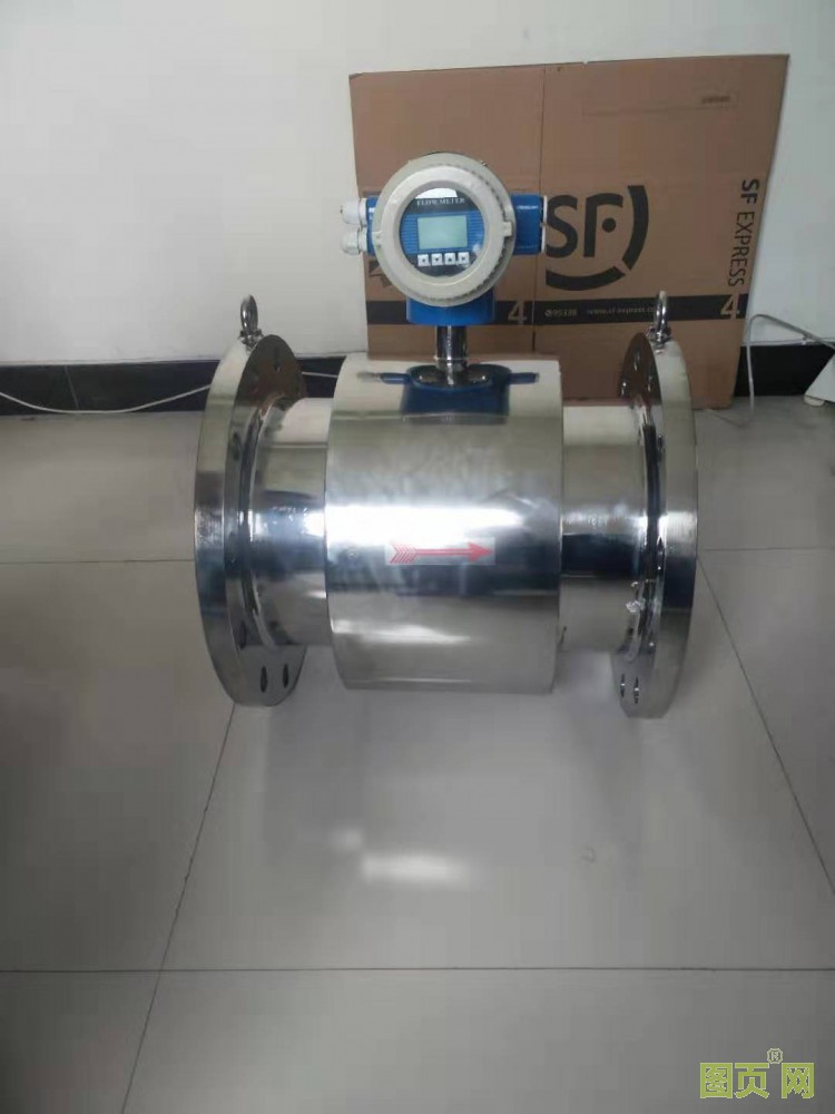 DN250全不銹鋼電磁流量計(jì)四氟襯里，可以當(dāng)鏡子