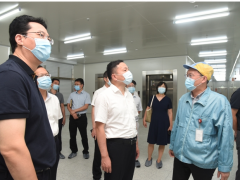 崇川區(qū)委副書記 代區(qū)長一行調(diào)研通富微電汽車電子重點項目并座談