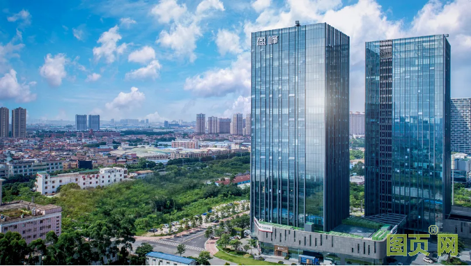 堅(jiān)定戰(zhàn)略聚焦、持續(xù)投入研發(fā)，環(huán)衛(wèi)服務(wù)營(yíng)收21.62億、在手年化36.43億、合同總額445億