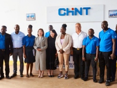 烏干達能礦部長、移民局長先后考察正泰儀表電氣工廠，肯定正泰國際本土化成果！